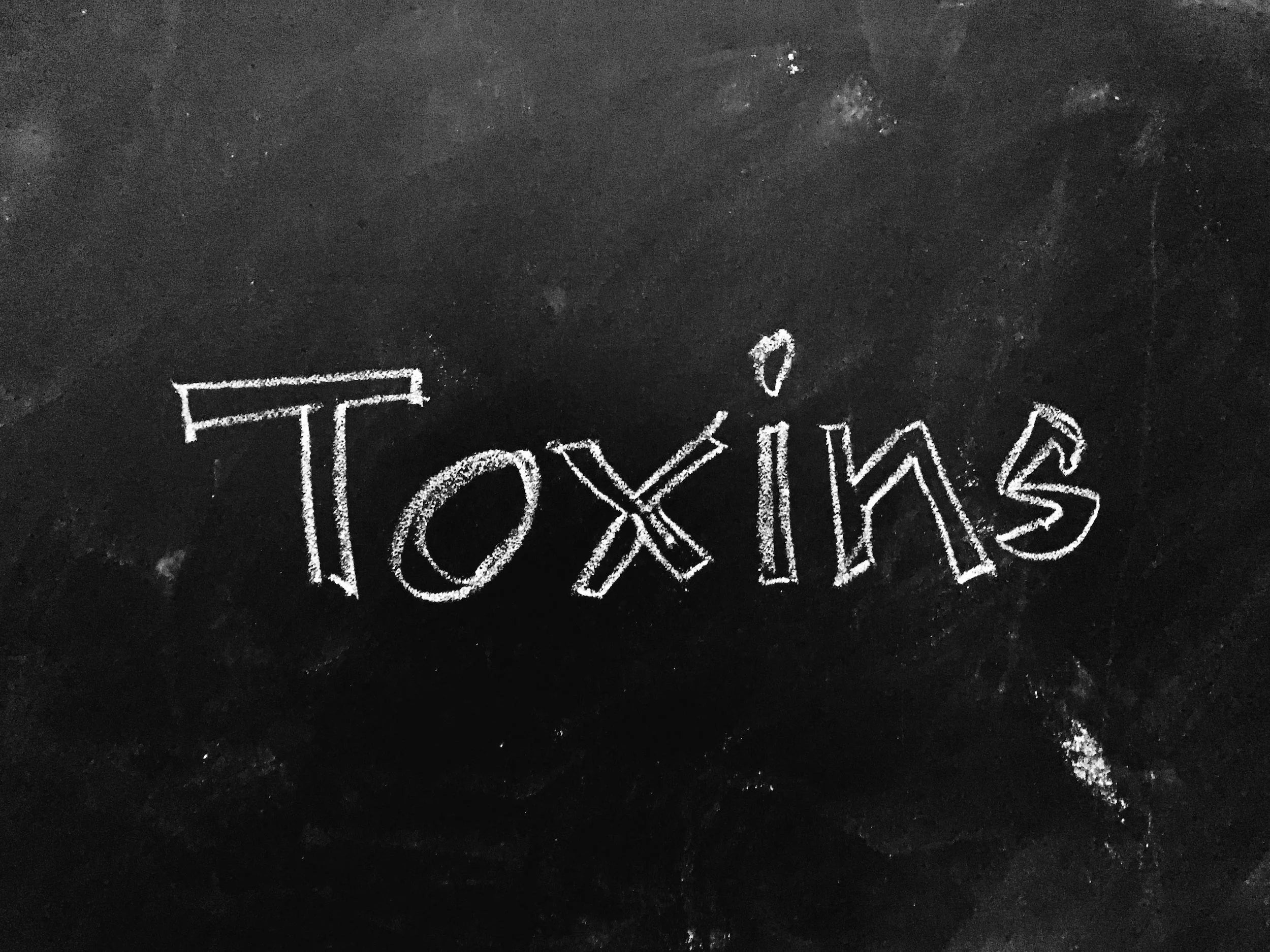 Get out of the toxic world: simple tips for reducing environmental toxins in everyday life